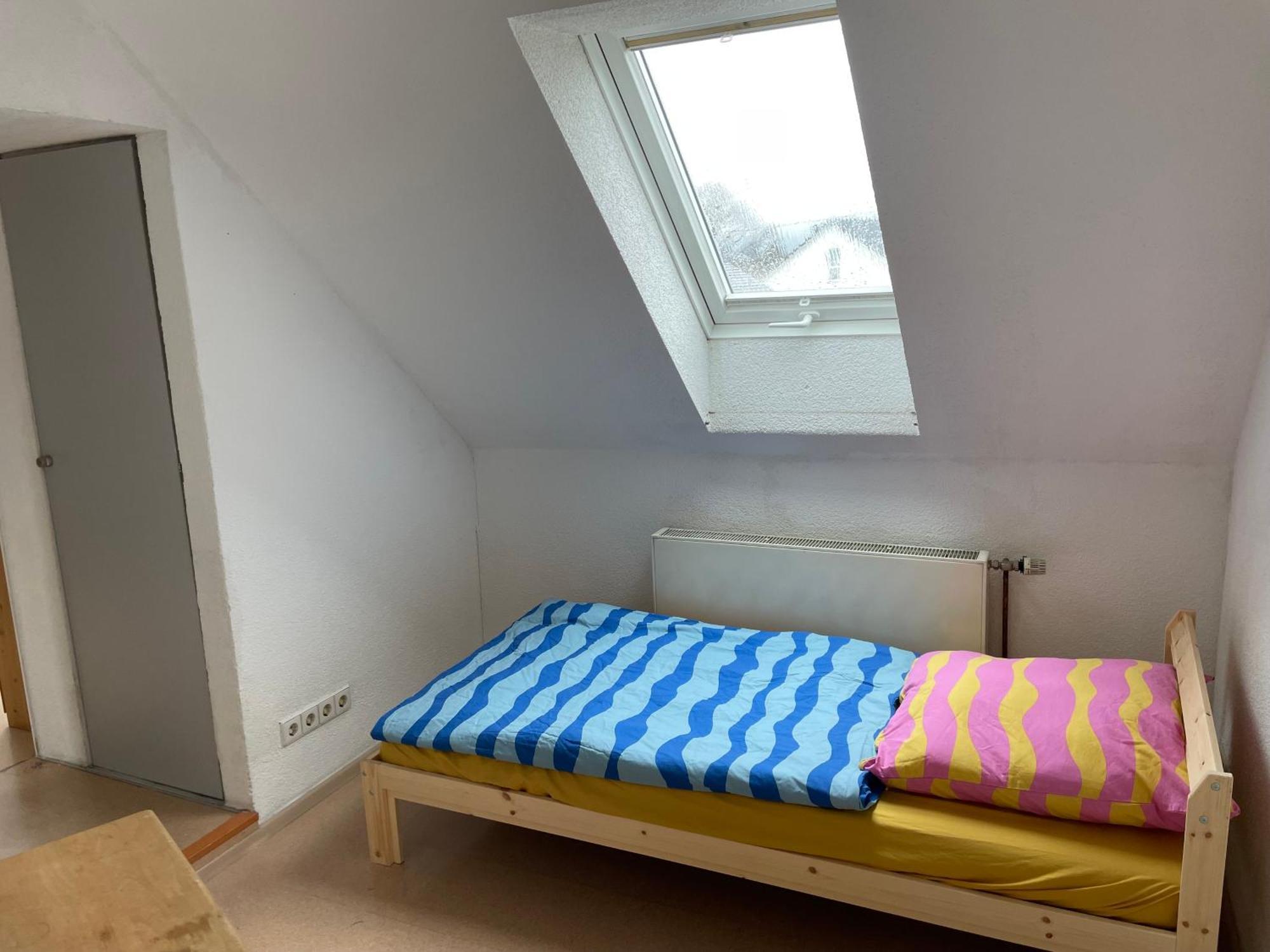 Haus Dambacher - Arbeiter-Monteurzimmer Нюртинген Екстериор снимка